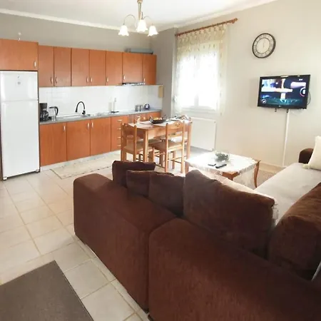 Apartment με κήπο στην χλόη καστοριάς Aposkepos