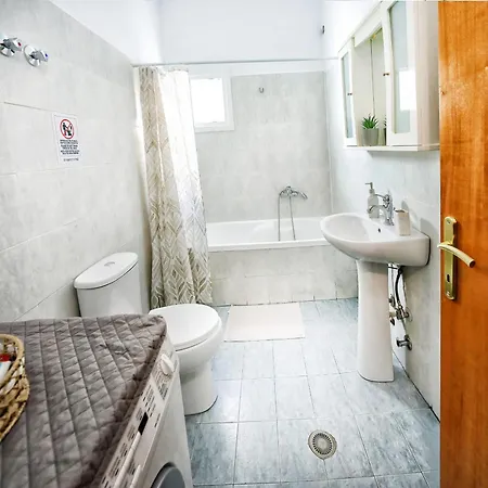 Apartment με κήπο στην χλόη καστοριάς